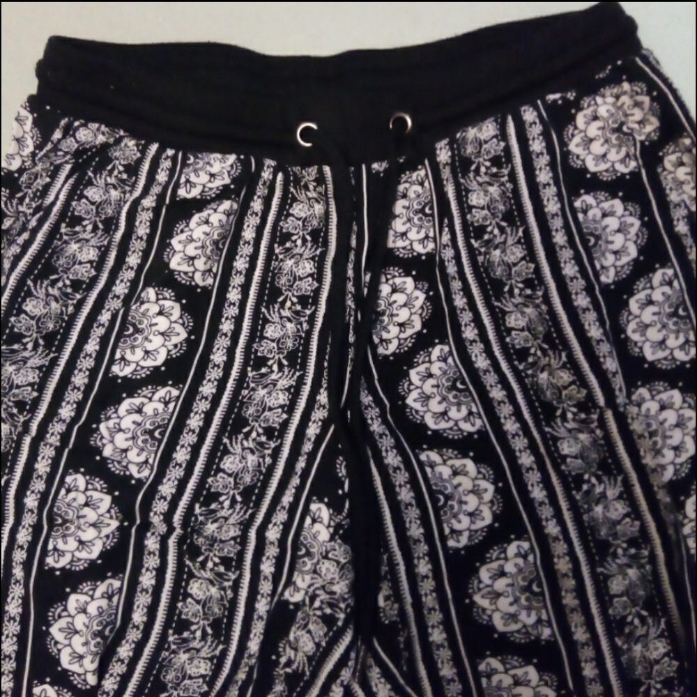 Aztec print pants